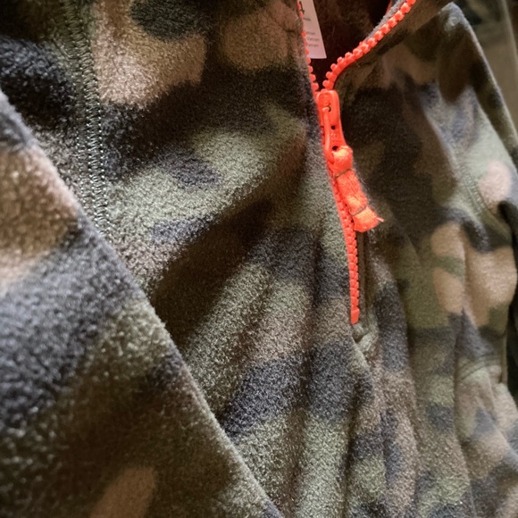 Was💲10! 🎉5/$20 Boy’s camo fleece pullovers set of 2 - Picture 8 of 13